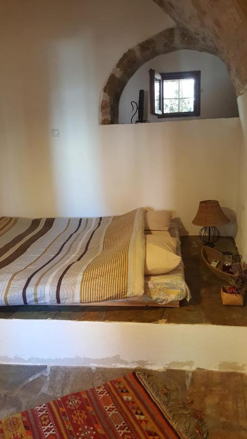 Athina Guesthouse 모넴바시아 외부 사진